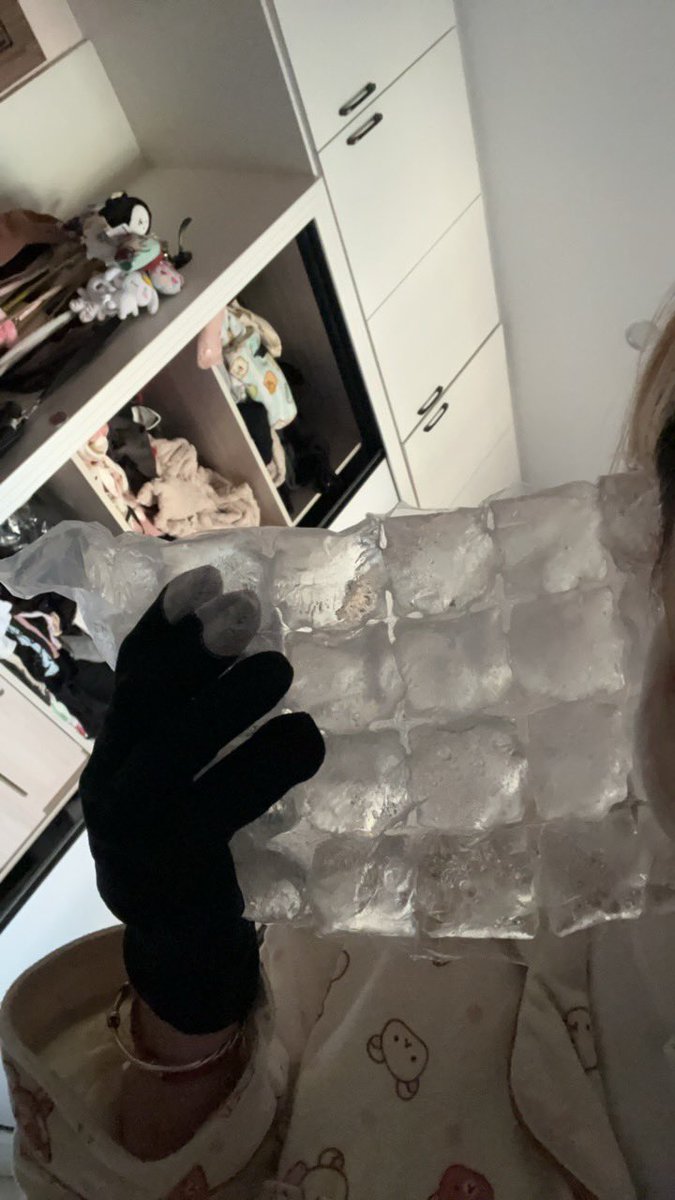 Post by ねこ on X: 😂