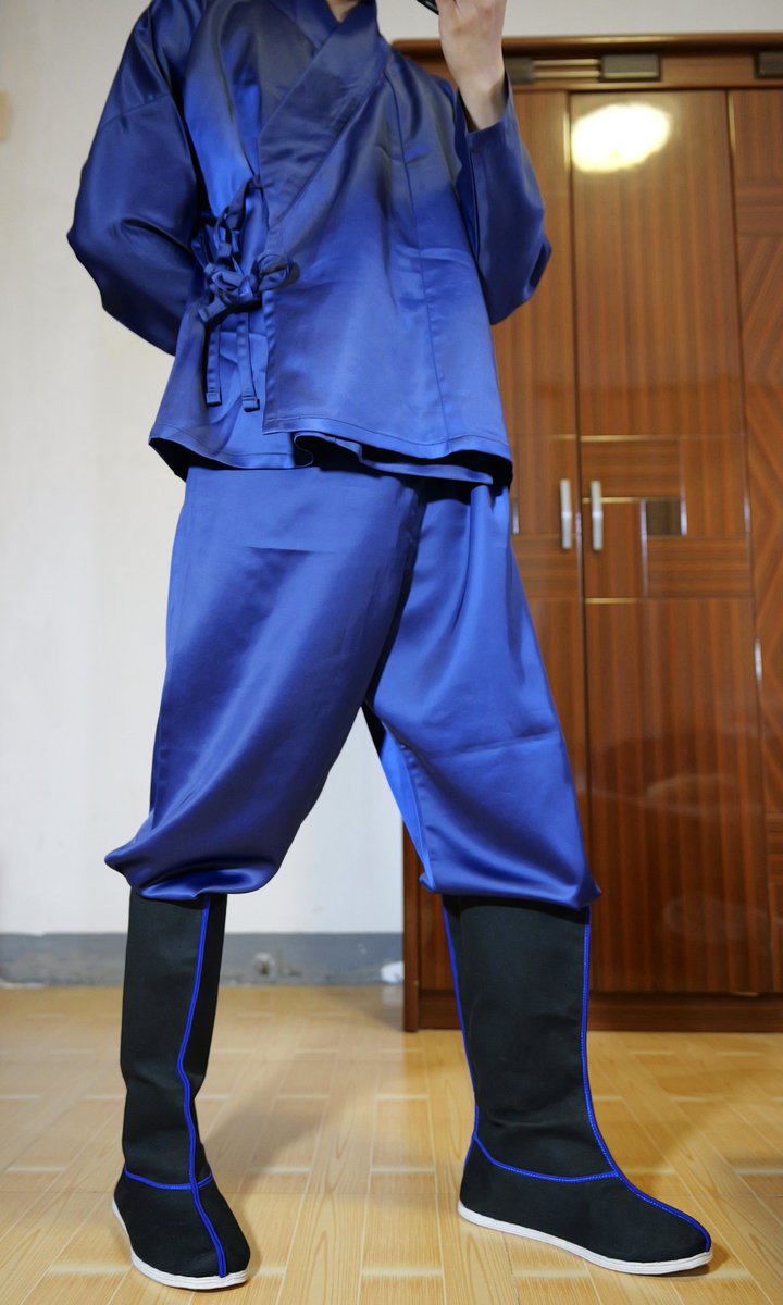 浮游。 tweet media