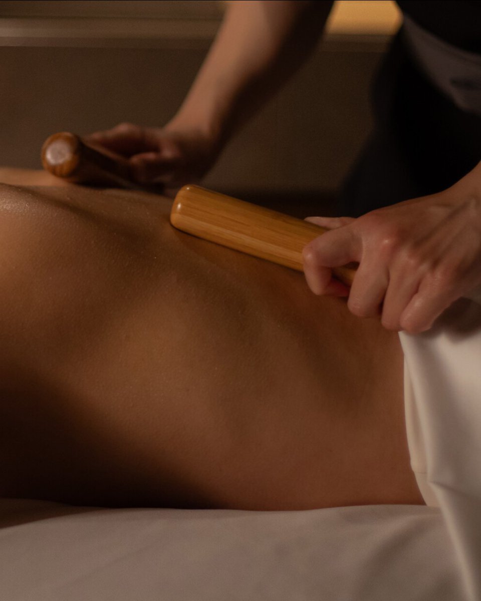 FSKyoto's tweet image. Step into a winter sanctuary of wellness. A Japanese-inspired ritual that leaves you warm, relaxed and renewed—ready to greet the season with vitality. 寒さでこわばる身体をほぐし芯からあたたまるひとときを。春の訪れを待ち望むような軽やかさをご体感いただけます。