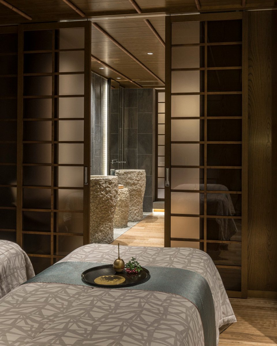 FSKyoto's tweet image. Step into a winter sanctuary of wellness. A Japanese-inspired ritual that leaves you warm, relaxed and renewed—ready to greet the season with vitality. 寒さでこわばる身体をほぐし芯からあたたまるひとときを。春の訪れを待ち望むような軽やかさをご体感いただけます。