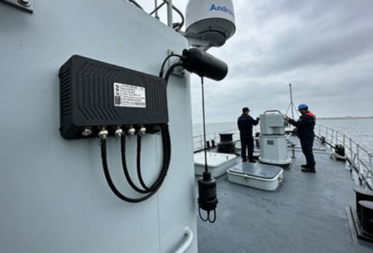 ITDDisplay's tweet photo. 💻 Rugged AI Edge Computing for harsh environments!
ITD’s RK3588 IP67 Box Computer — fanless, corrosion-proof, Android 12 &amp; Linux, 4G/5G &amp; WiFi 6 dual antennas. Ideal for 3D, AI, machine vision at the edge.
 #EdgeAI #RuggedPC #IndustrialComputing #AIHardware #IP67 #RK3588 #IoT https://t.co/wBZtius5j9