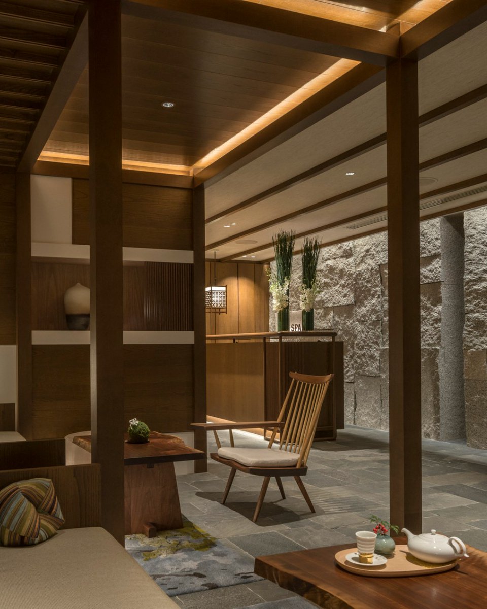 FSKyoto's tweet image. Step into a winter sanctuary of wellness. A Japanese-inspired ritual that leaves you warm, relaxed and renewed—ready to greet the season with vitality. 寒さでこわばる身体をほぐし芯からあたたまるひとときを。春の訪れを待ち望むような軽やかさをご体感いただけます。