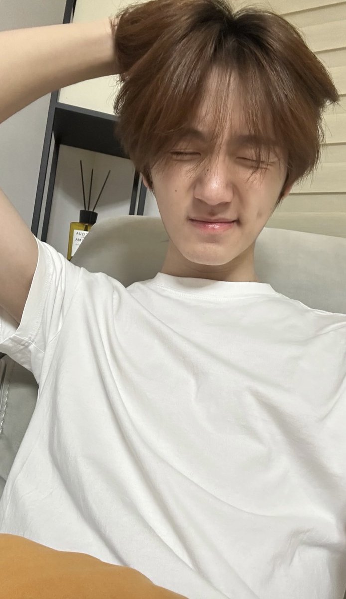 알라 tweet media
