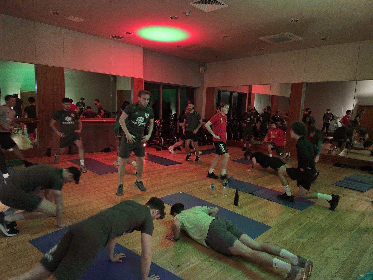 TheDabbers's tweet photo. 💪| Thanks to Crewe Hall Health Club for hosting us last night as the Dabbers squad were put through their paces 🏃‍♂️ https://t.co/R1UIUgiPS4