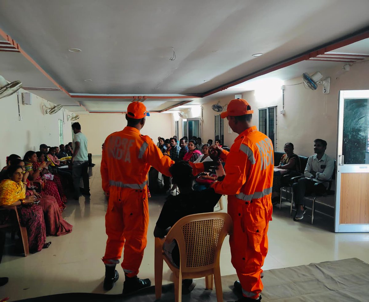 Ramanaguda_PS's tweet photo. FAMEX and Community Awareness Program organized by NDRF team at Block conference hall, Ramanaguda @CMO_Odisha @ZP_Rayagada @DM_Rayagada @rdmodisha https://t.co/xUMES0Jg49