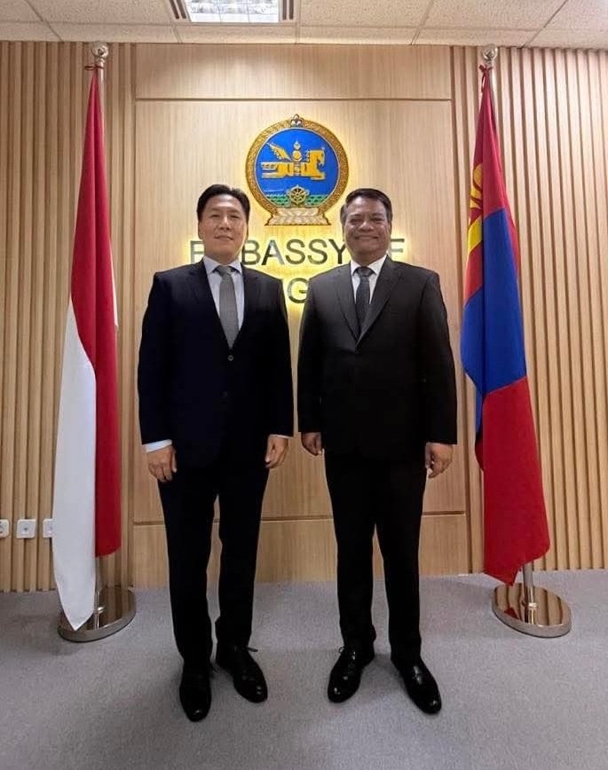 Mongolian Embassy in Jakarta tweet media