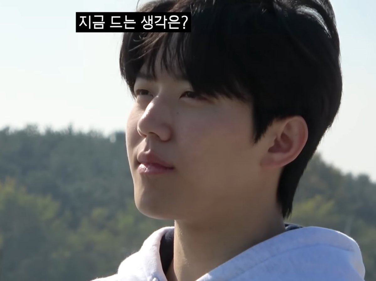 ohnewdotkr's tweet image. 잠시만 나 이 아이 입꼬리 이렇게예픈지 첨알앗아