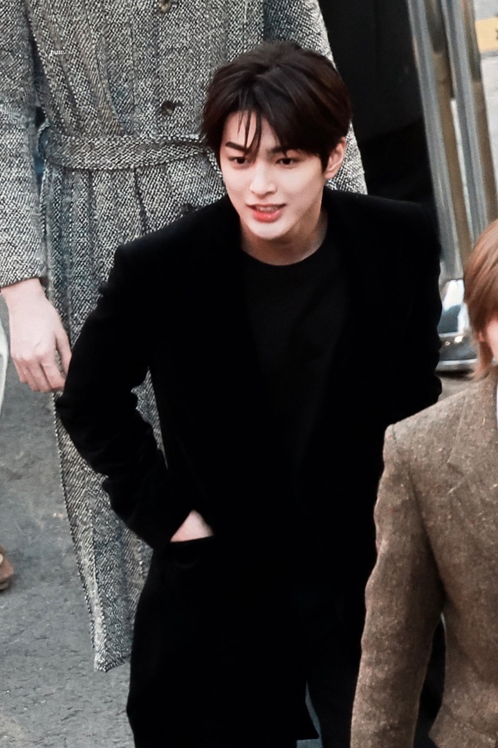 cortisfess's tweet image. corfess! GANTENG BGT😭😭😭 gamau mandi ah hehehehe