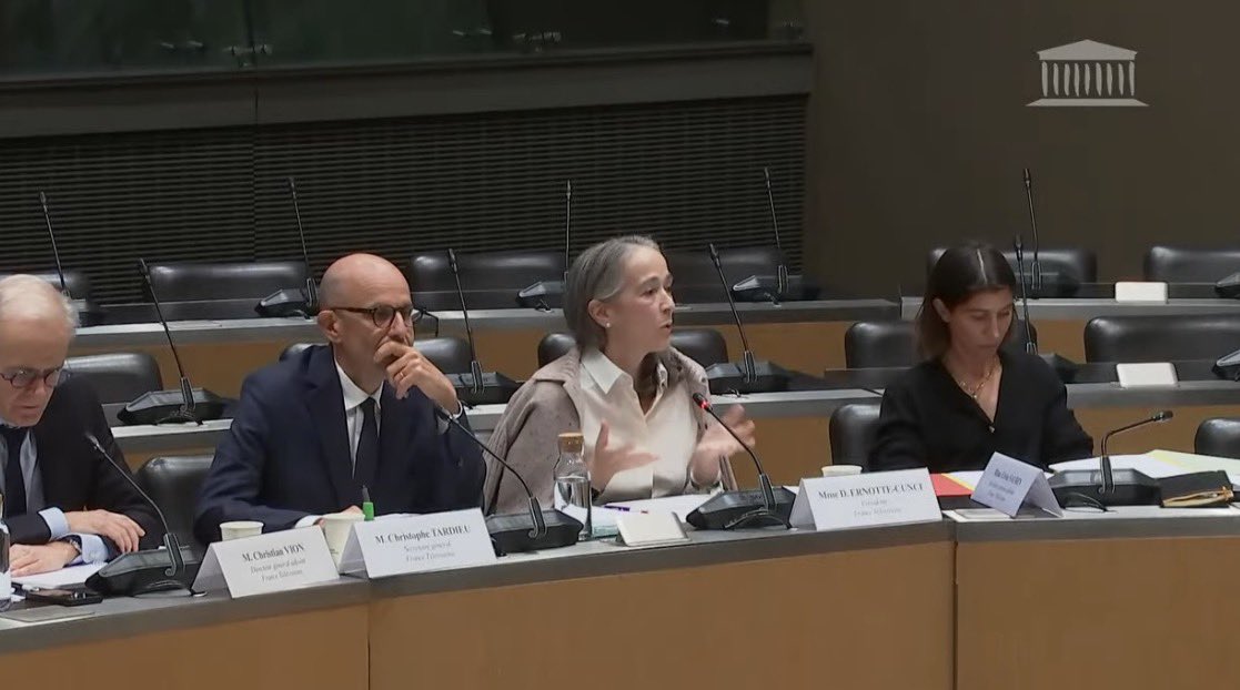 ASLA_asso's tweet image. 🚨 Après les pressions de Yaël Braun-Pivet sur Charles Alloncle, les esquives répétées des auditionnés et les révélations massives sur le gaspillage d’argent public, on INTERDIT DÉSORMAIS LE LIVE TWEET DES AUDITIONS de la commission sur l’audiovisuel public suite à la réunion…