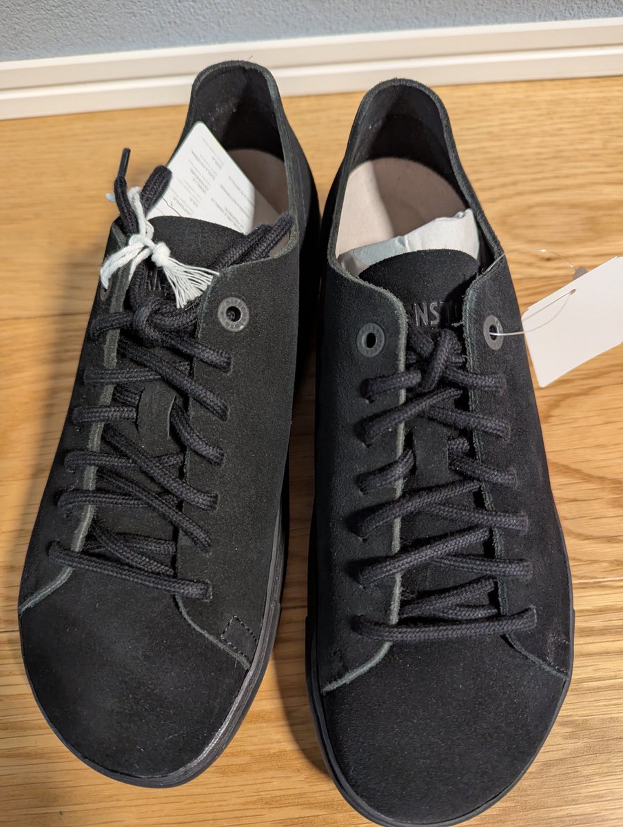 ビルケンの福袋、開封の儀🎊
福袋のメインの中身、何種類かあったけど、今回はシューズをセレクト😊
チューリッヒ　ソフトベッドとベンドアロー　ディーコンだった
ボストンとかアリゾナとかギゼはもってるけど、チューリッヒ持ってなかったから良かったかも😄