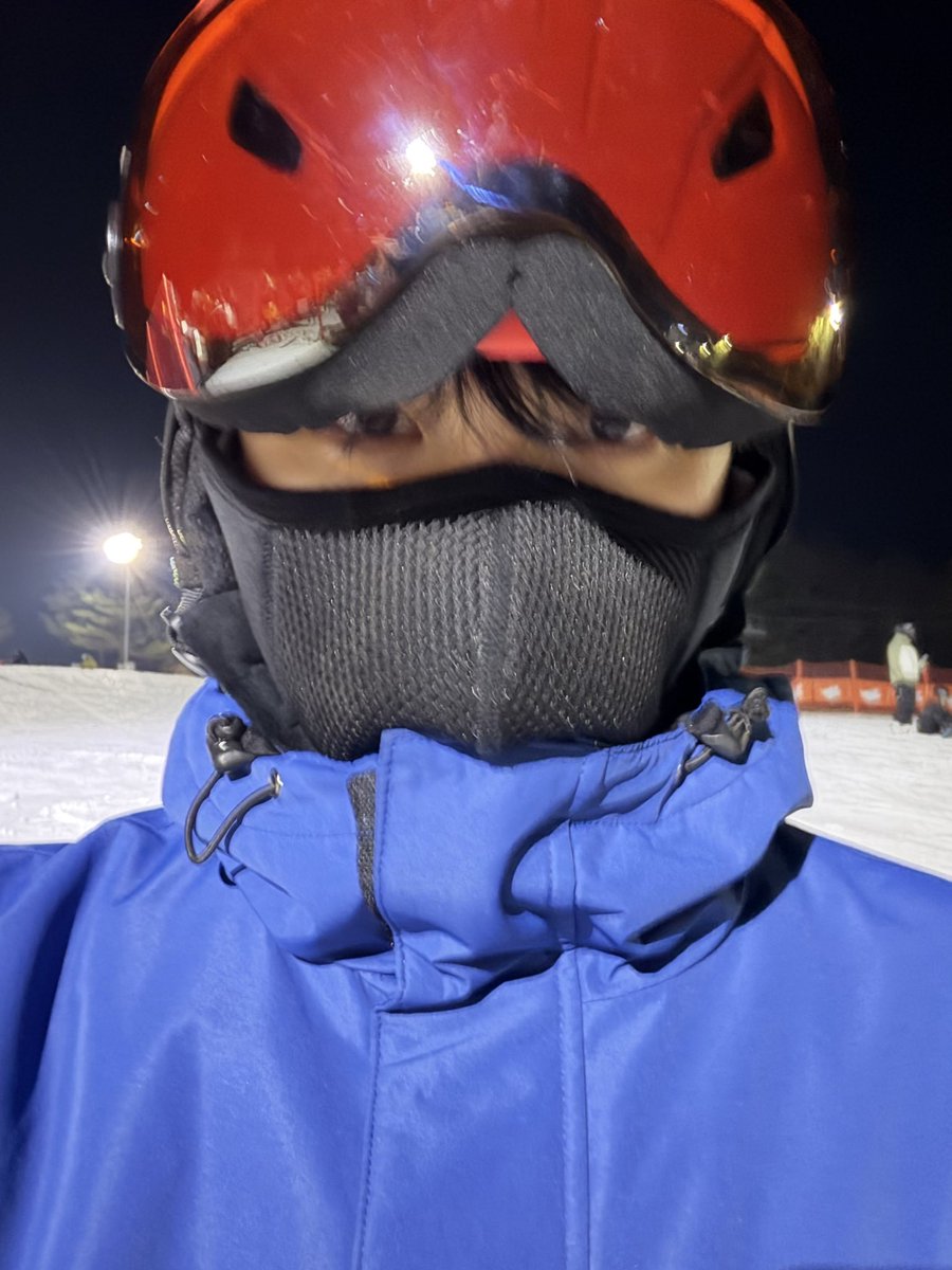 AB6IX_MEMBERS's tweet image. 스키 타고 왔어욤✌️