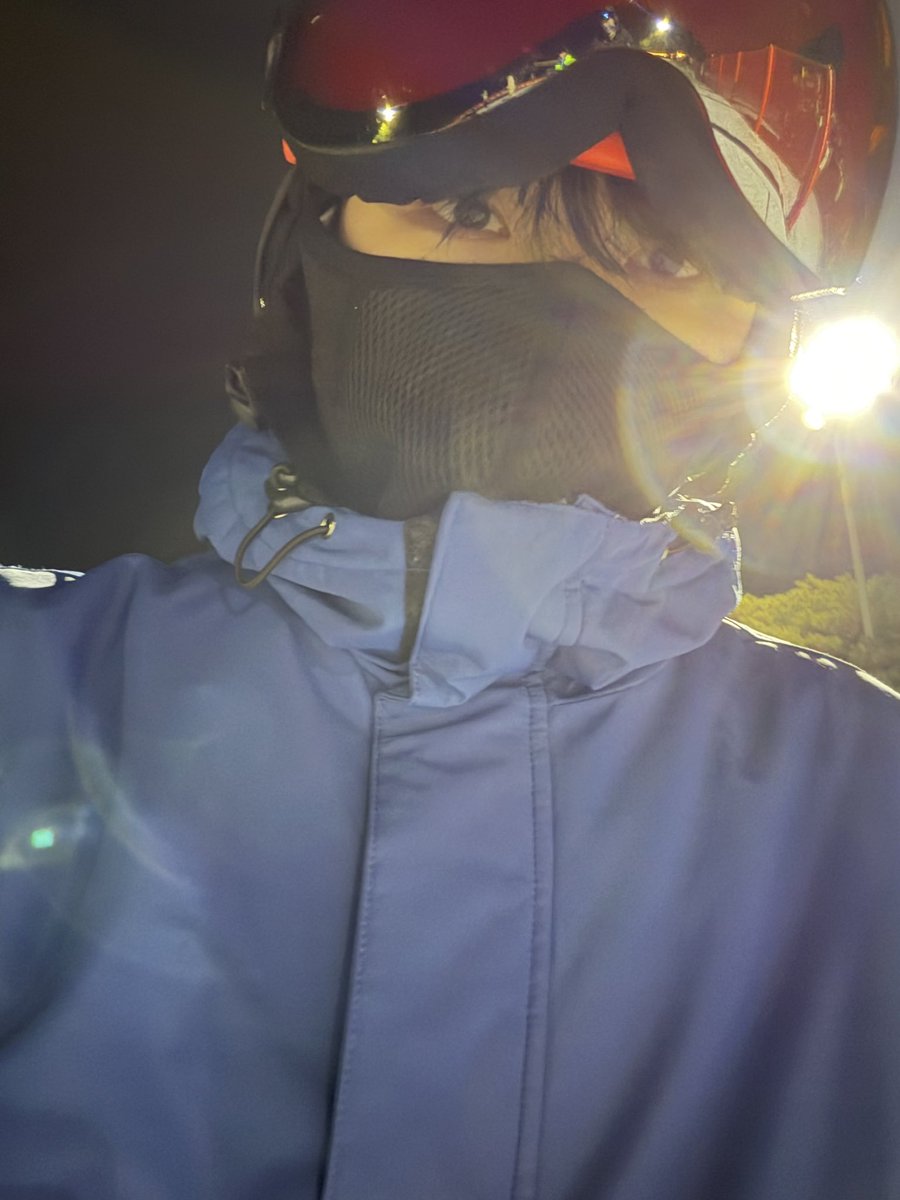 AB6IX_MEMBERS's tweet image. 스키 타고 왔어욤✌️