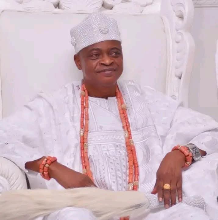 Ekitiketekan's tweet photo. President Bola Ahmed Tinubu @officialABAT DO THIS ONE Ooo...

Hon. Olubunmi Tunji-Ojo @BTOofficial remains one of the finest ministers Nigeria has produced in recent times ~ HRM, Oba (Dr.) Francis Adefarakanmi Agbede (The Olowa of Igbara-Oke Kingdom,  OFR, and the Director General, South West Nigeria Council of Traditional Rulers.)