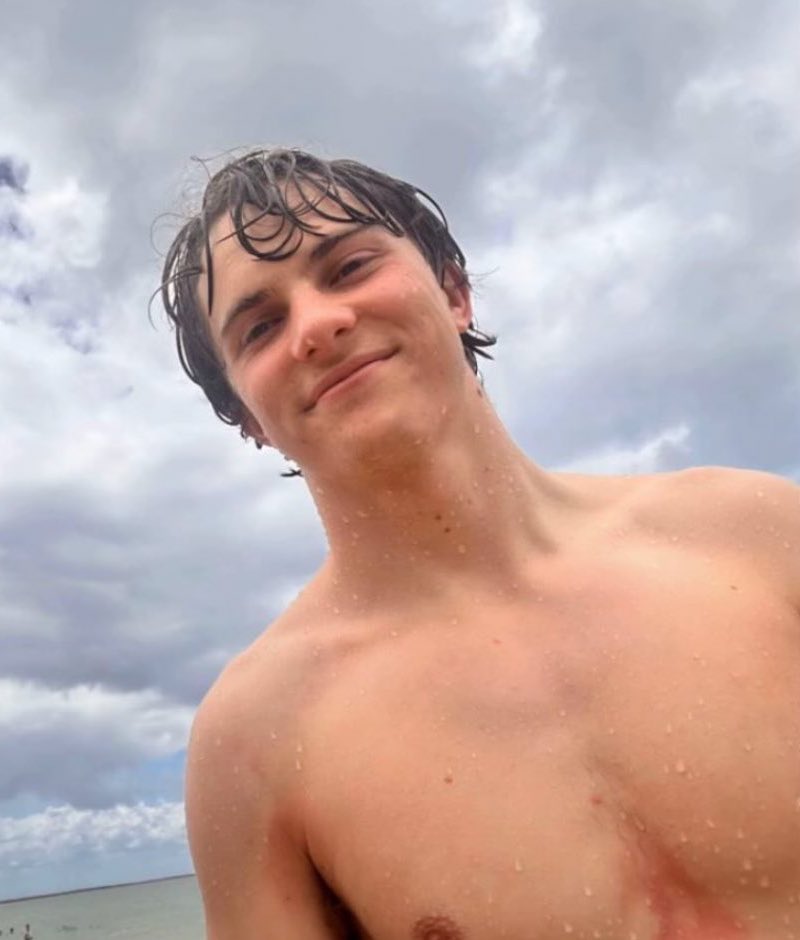 osctits's tweet image. ride to survive or whatever the hell netflix said