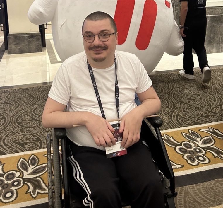 0xstickman's tweet image. I launched my token $STICK 7 months ago on Believe to create the first community in crypto for people with disabilities.

They thought I would rug and run, nobody believed in me, and @believeapp ignored me for months.

Now both @pasternak and @believeapp are gone and I’m still…