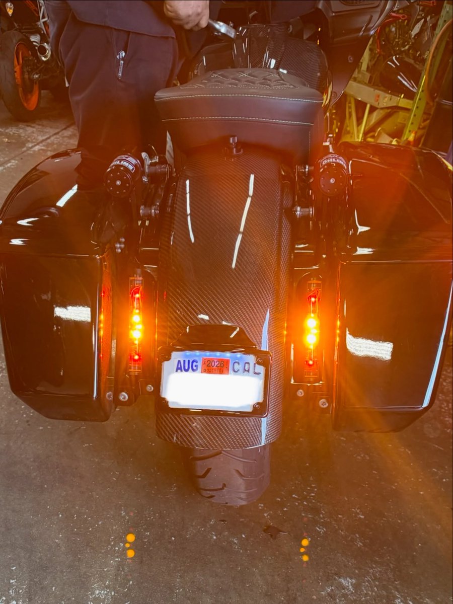 wwwMotorhelmets's tweet image. The saying goes “loud pipes save lives” because people hear you coming. Well bright lights make you visible! Contact us so we can mount some @bajadesigns lights on your motorcycle! And make your next ride a lot brighter #bajadesign #lp6 #lp9 #S1 #S2