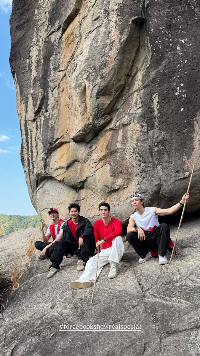 𓈃 07.01.69
IGS: fforce_

รอรับความสนุกกันได้เลยเร็วๆ นี้ ✨

#forcebookshowrealspecial
#fforce_ <a href="/fforcejs/">ฟอสสึมิอาจแทนคุณได้</a> #kasibook 
#grtsp #ssingss