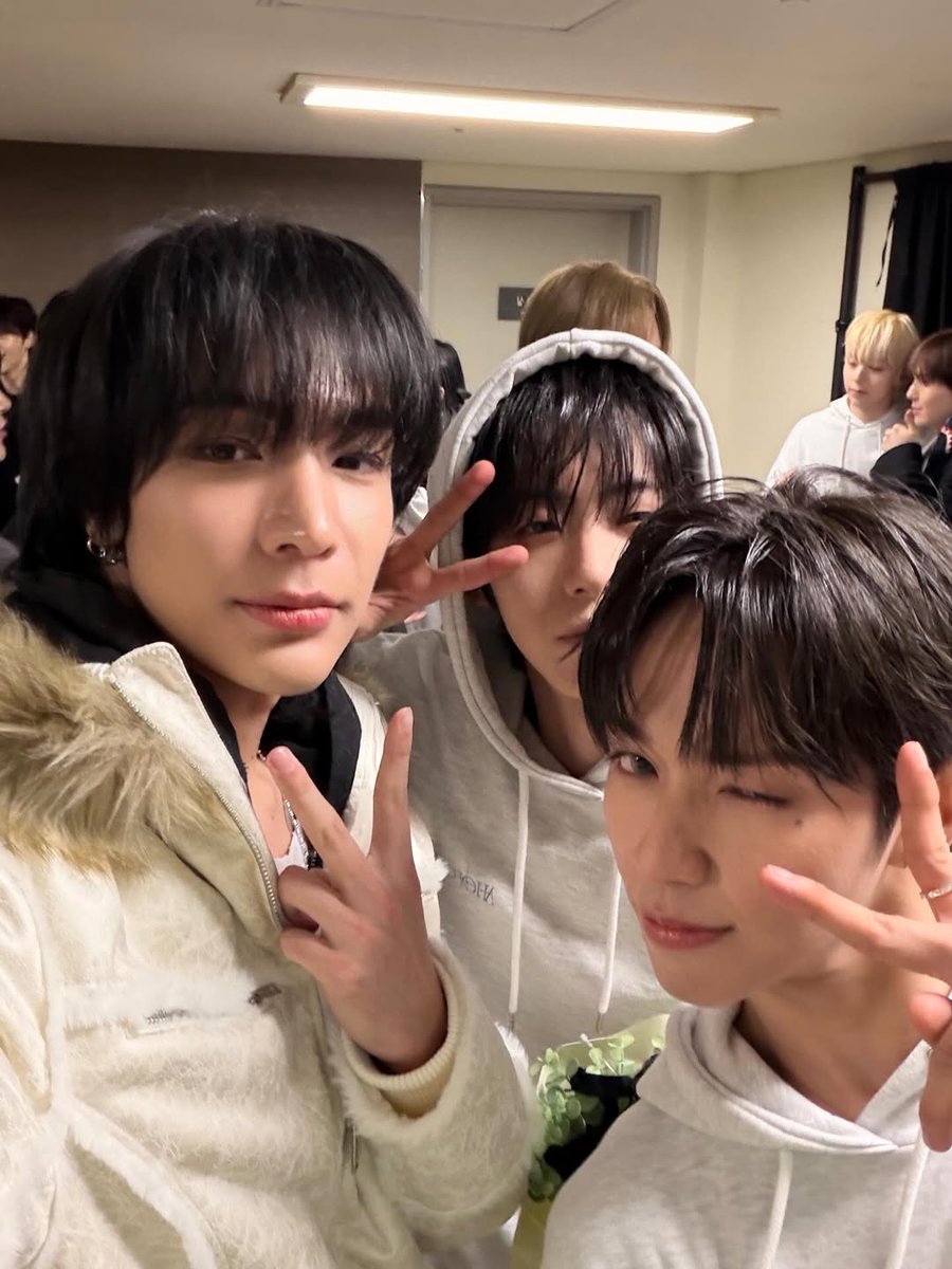 bestofstejay's tweet image. koohanseo0813 instagram update with steven and jl