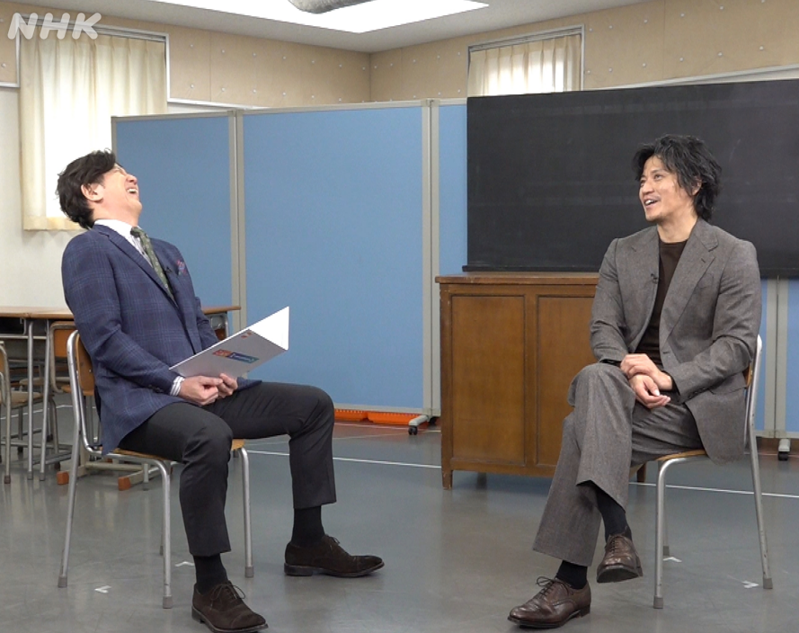 nhk_newsoon's tweet image. 📢あす1/8(木)午後5時台は
📢小栗旬さんのインタビューです！

大河ドラマ「#豊臣兄弟！」で織田信長役
撮影現場のエピソードや
現在の活躍につながる幼少期の記憶も！
向井一弘アナが伺いました🎤

配信ページ
web.nhk/tv/an/newsoon/…
※内容は予告なく変更になる場合があります