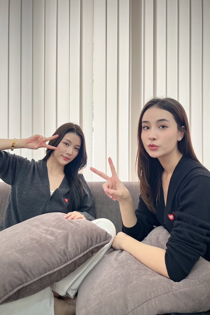 PoisonousLoveGL's tweet image. เอาน้ำตาลมาเสิร์ฟอุนแม่ทุกคนงับ ♥️

#aangelinaass #ginnynatnicha 
#จินเจ #GinJay