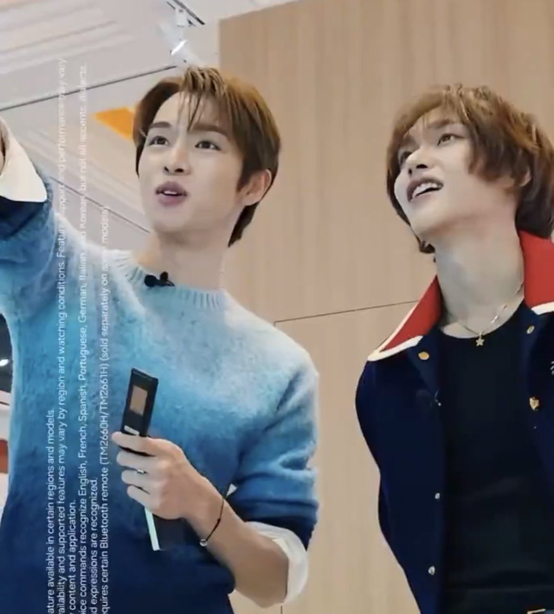 Sumringah banget ya kayak gak pernah cerai aja