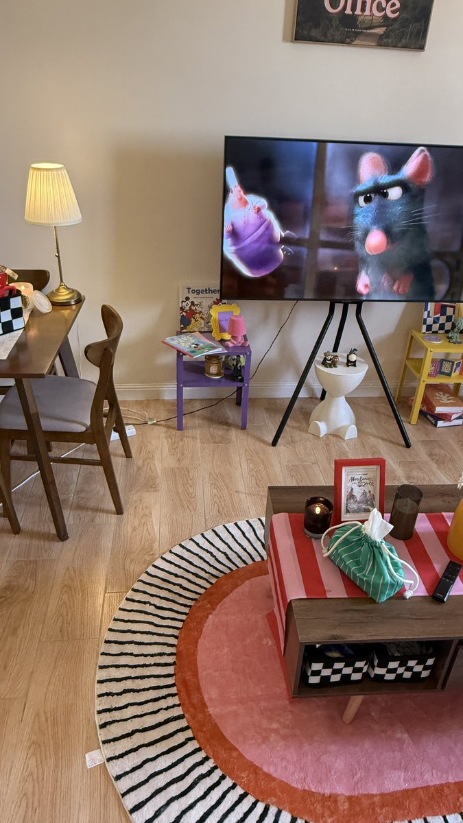 llnenaa's tweet image. التغيرات في صالتي باقي مستمرة