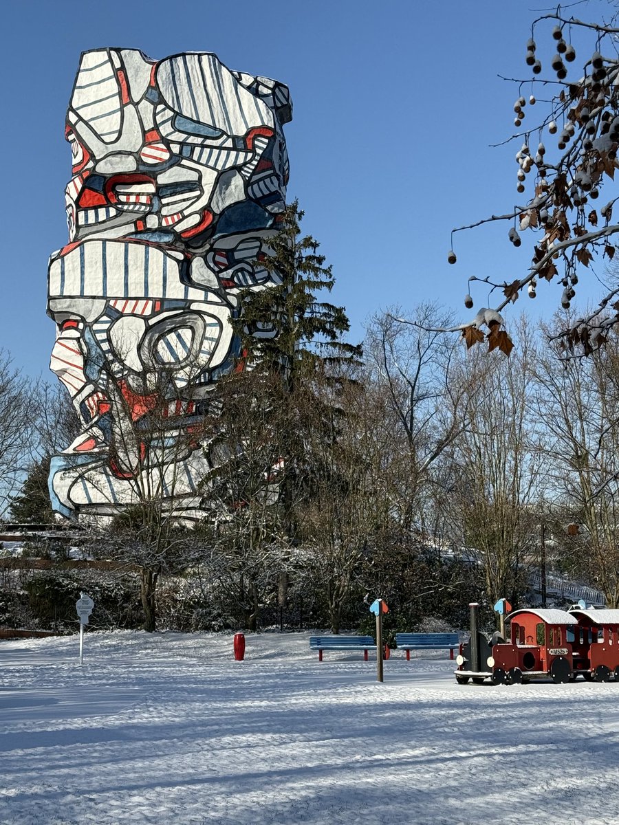 ❄️ Les Hauts-de-Seine sous la neige ☃️

<a href="/museealbertkahn/">Musée départemental Albert-Kahn</a>
<a href="/Haras_de_Jardy/">JARDY Officiel</a>
<a href="/LaSeineMusicale/">La Seine Musicale</a>
Jean Dubuffet, 𝘛𝘰𝘶𝘳𝘢𝘶𝘹𝘧𝘪𝘨𝘶𝘳𝘦𝘴 ©ADAGP

📸 CD92/Olivier Ravoire

#hautsdeseine
#hautsdeseineenimages