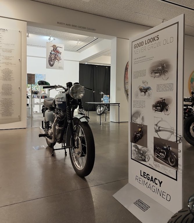 Popbangcolour's tweet image. This is super cool, it was great to be invited by @OfficialTriumph to display a print of the #Paintwithcars @UKTriumph ‘59 Bonneville artwork in a pop-up exhibition at the @oceansidemuseum of Art in California.

The exhibition was to showcase the new Triumph Bonneville range.