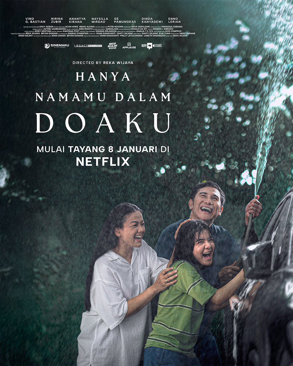 sinemakupicts's tweet photo. Hanya Namamu Dalam Doaku tayang mulai besok di @NetflixID. Ketemu lagi yuk sama Arga, Hanggini, Nala.
Pasang alarm kamu biar gak ketinggalan! 💚
#HanyaNamamuDalamDoaku #HNDD #MencintaimuDalamDoa https://t.co/WwS8JwDWeI