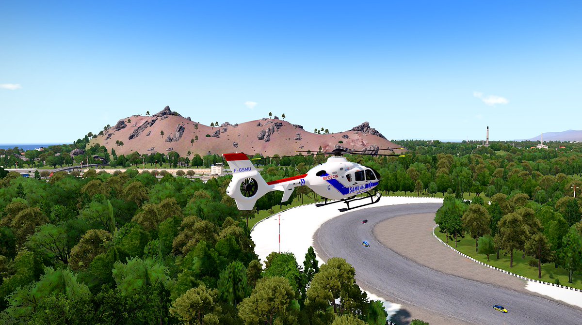 Entrainement de nos pilotes spécialisés dans la conduite de véhicules rapides dans le domaine de la Transplantation.

L'exercice s'est tenu sur piste pour habituer nos pilotes à la gestion de la vitesse, nous avons aussi effectué un parcours simulant un milieu urbain dense.