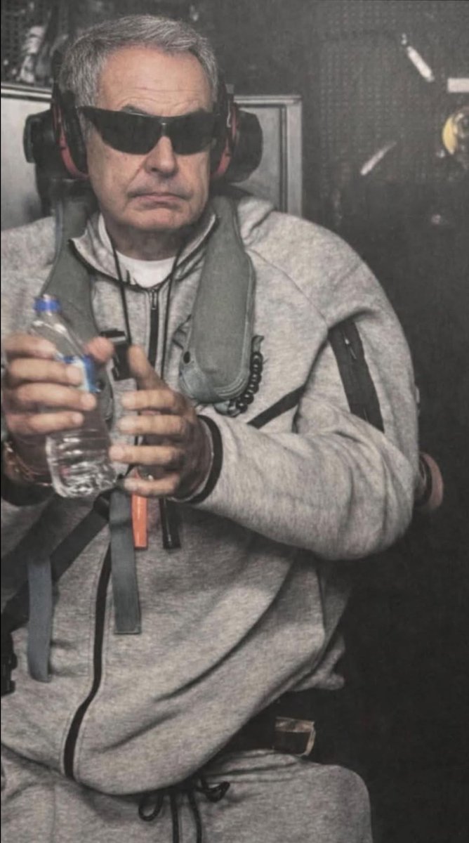 SamHM90's tweet image. Hay muchos que esperan ver así a #Zapatero, seguid soñando ...
Donald Trump no sabe ni quién es ni le importa lo que ha hecho. Este tipo va a disfrutar de sus minas de oro venezolanas en un retiro dorado y sin pagar ni una mísera multa.
Tiempo al tiempo.