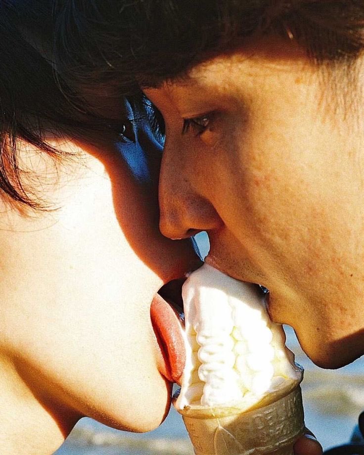 universe computer tweet media