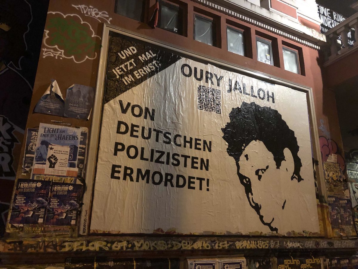 Heute keine Fotos von Rentnern.

Heute vor 21 Jahren verbrannte Oury Jalloh gefesselt auf einer Matratze in einer Polizeizelle in Dessau.

#ouryjalloh 
#daswarmord 
✊