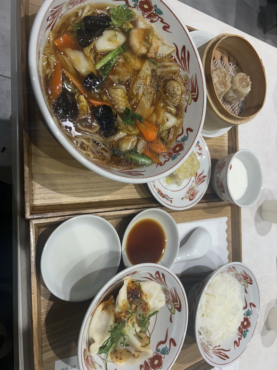 angel__crown's tweet photo. よく食べてよく寝る https://t.co/wrZlp2LUdQ