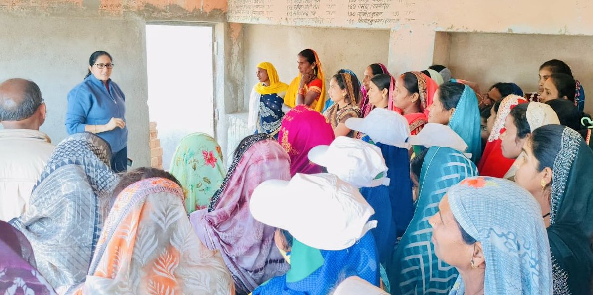 “बहनों की यही एकता,
  लाएगी पूर्ण स्वच्छता।”😊

#Mungeli #Chhattisgarh
#WednesdayMotivation #odfplus
#SwachhBharatMissionGramin
#JaiSwachhta #JaiHind 😇