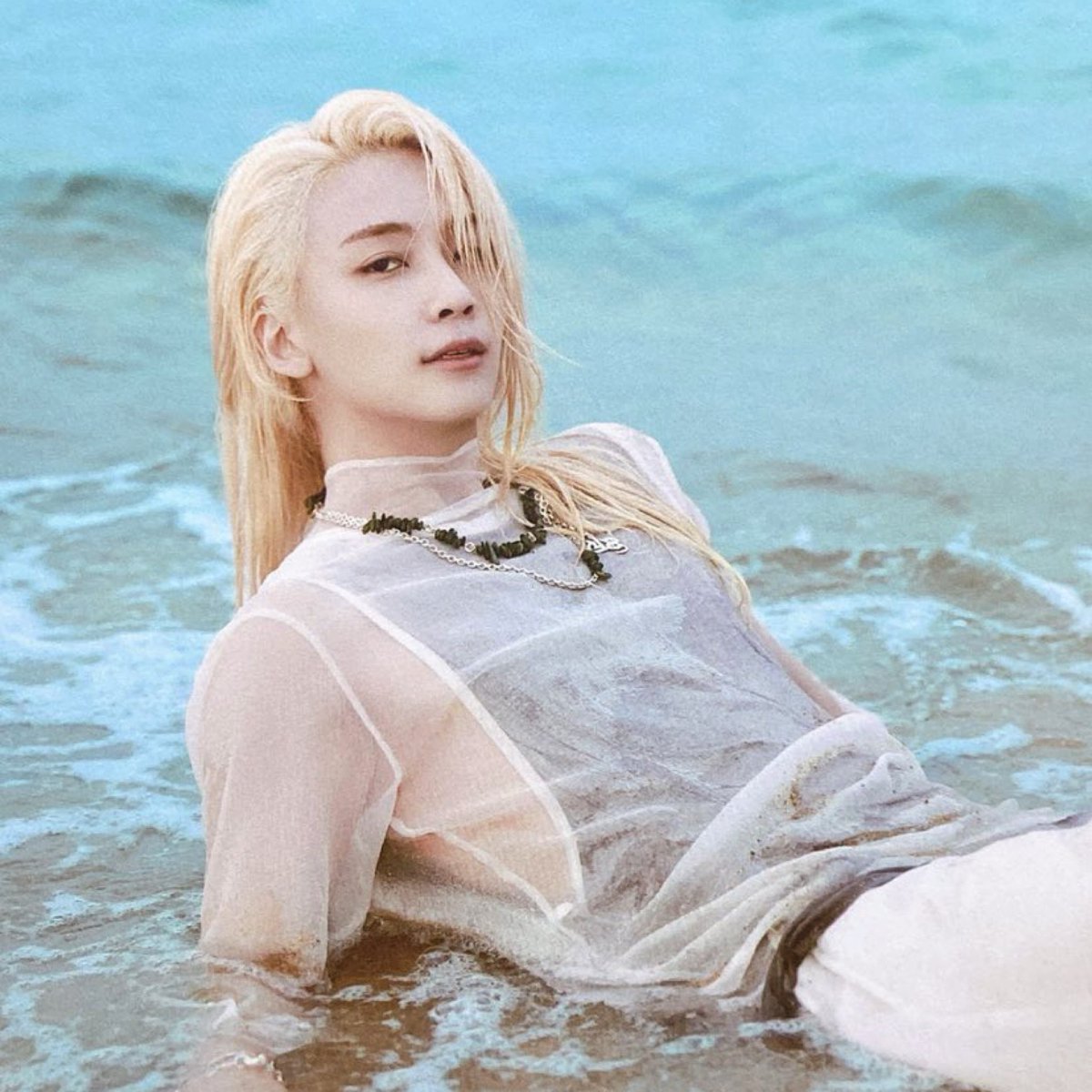 HAPPEE92's tweet image. 그 언젠가 만났던 인어를 잊지못한 남자