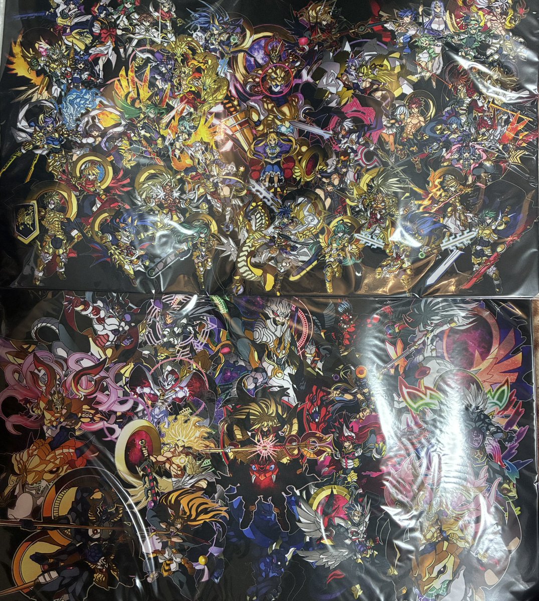 RT @masashi_masash: プレイマットです。タペストリーと同人誌も合わせ