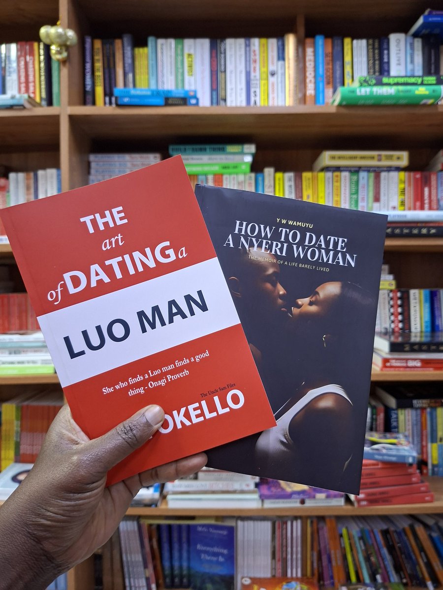 C H I E F, the NuriaStore Bookseller tweet media