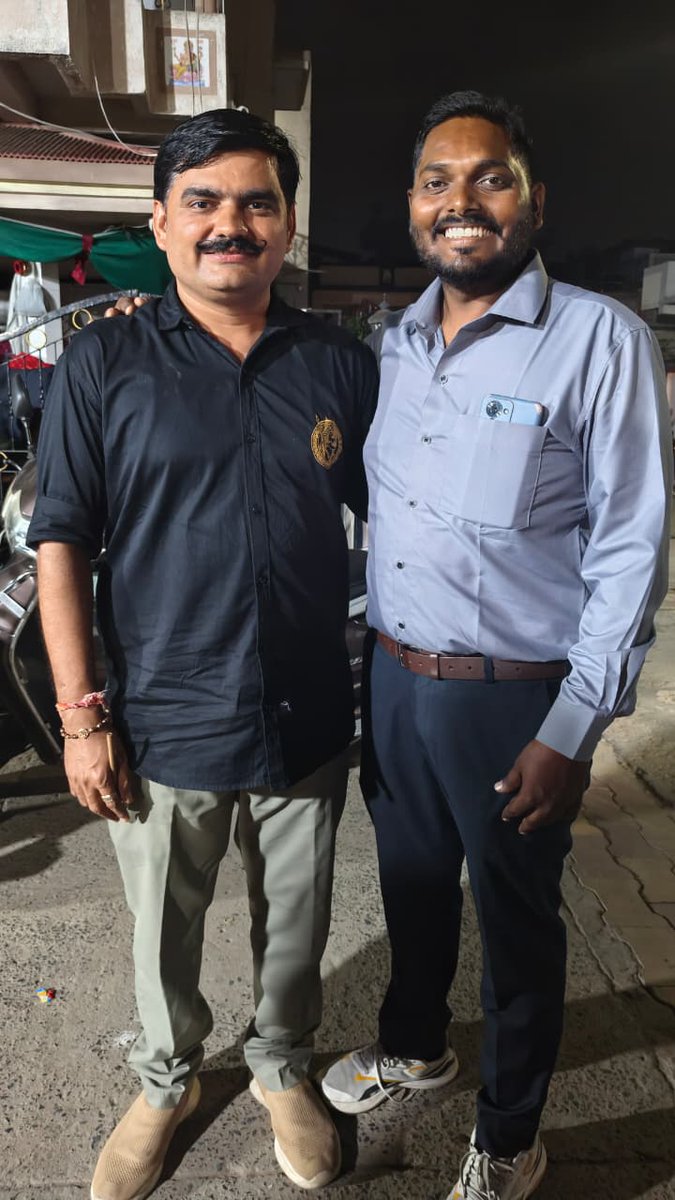 <a href="/YAJadeja/">Yuvrajsinh Jadeja</a> ગુજરાતમાં ધોરણ 1 થી 12 માટેની 24,700 કાયમી શિક્ષક ભરતી હવે પૂર્ણ થવાના આરે છે.
આ સમગ્ર સંઘર્ષયાત્રામાં વિદ્યાર્થીઓ સાથે અડગ રીતે ઊભા રહેનારા પરમ મિત્ર, મોટા ભાઈ, ગુરુ અને સંઘર્ષના સાથી એવા વિદ્યાર્થી નેતા શ્રી યુવરાજ સિંહ જાડેજાને દિલથી શુભેચ્છાઓ.🫂🙏♥️