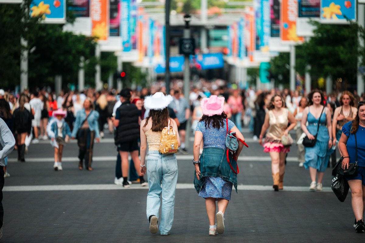 Wembley Stadium tweet media