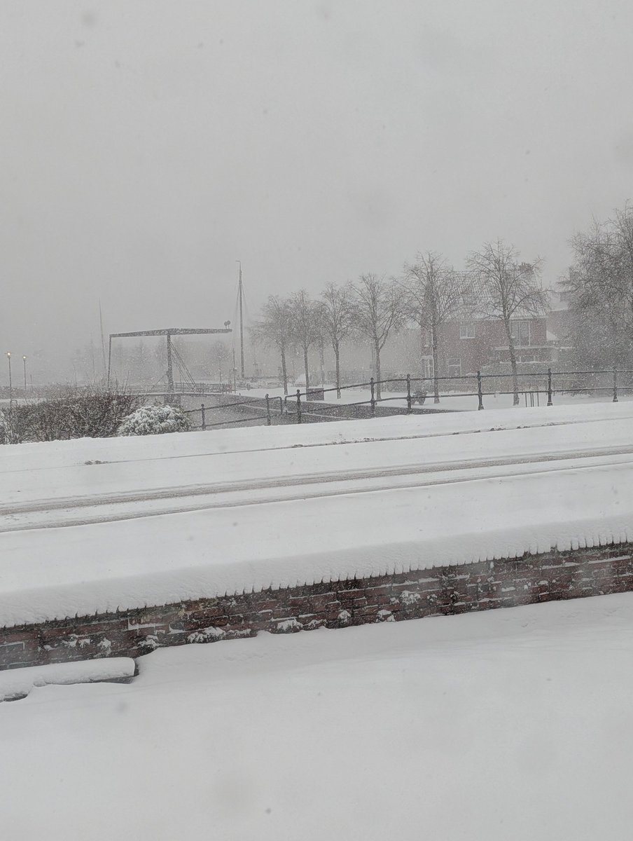 JSW266's tweet image. Blij dat ik thuis kan werken vandaag