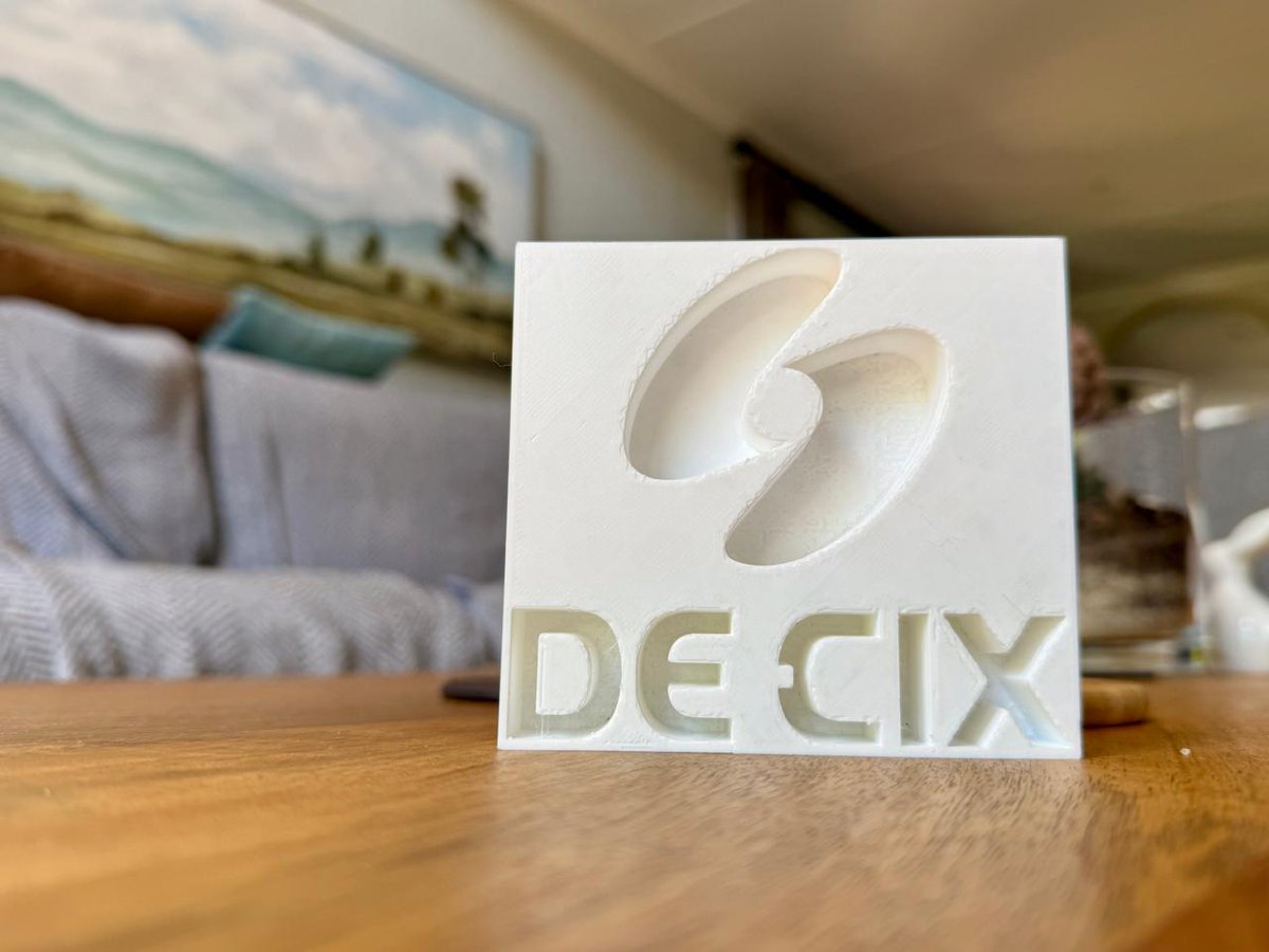 One year at <a href="/DECIX/">DE-CIX</a> 🎉

Starting fresh was scary, but like 3D printing, growth happens layer by layer.

Over the past year I’ve built my portfolio, advanced my role, and forged new relationships.

Now I’m excited to keep adding bigger, bolder layers ahead. 💪

#DECIX #LayerByLayer