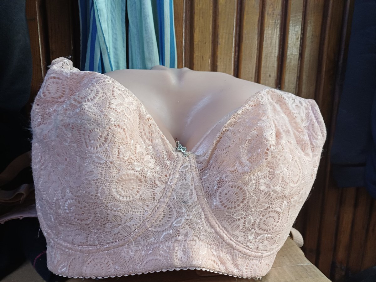 Silikon göğüs giymek isteyen cd ve kadınsı pasif varmı döllenmek isteyen izmit sakarya arası aracı olan varsa aracdada döllerim iletişim wapsat tan 0536 410 61 70