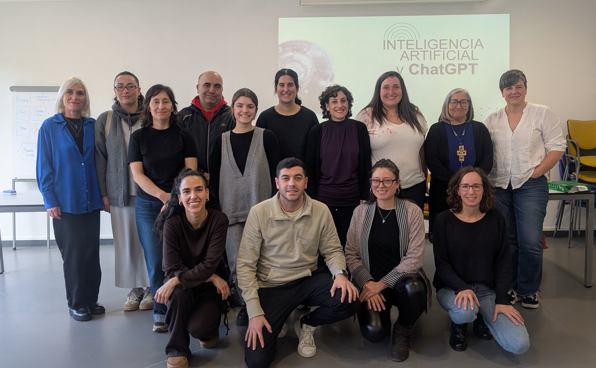 📢 Profesionales del movimiento asociativo de CERMIN participamos en una sesión formativa sobre el uso de ChatGPT, explorando las posibilidades de la inteligencia artificial aplicada al trabajo diario de las entidades.
👉 cermin.org/profesionales-…