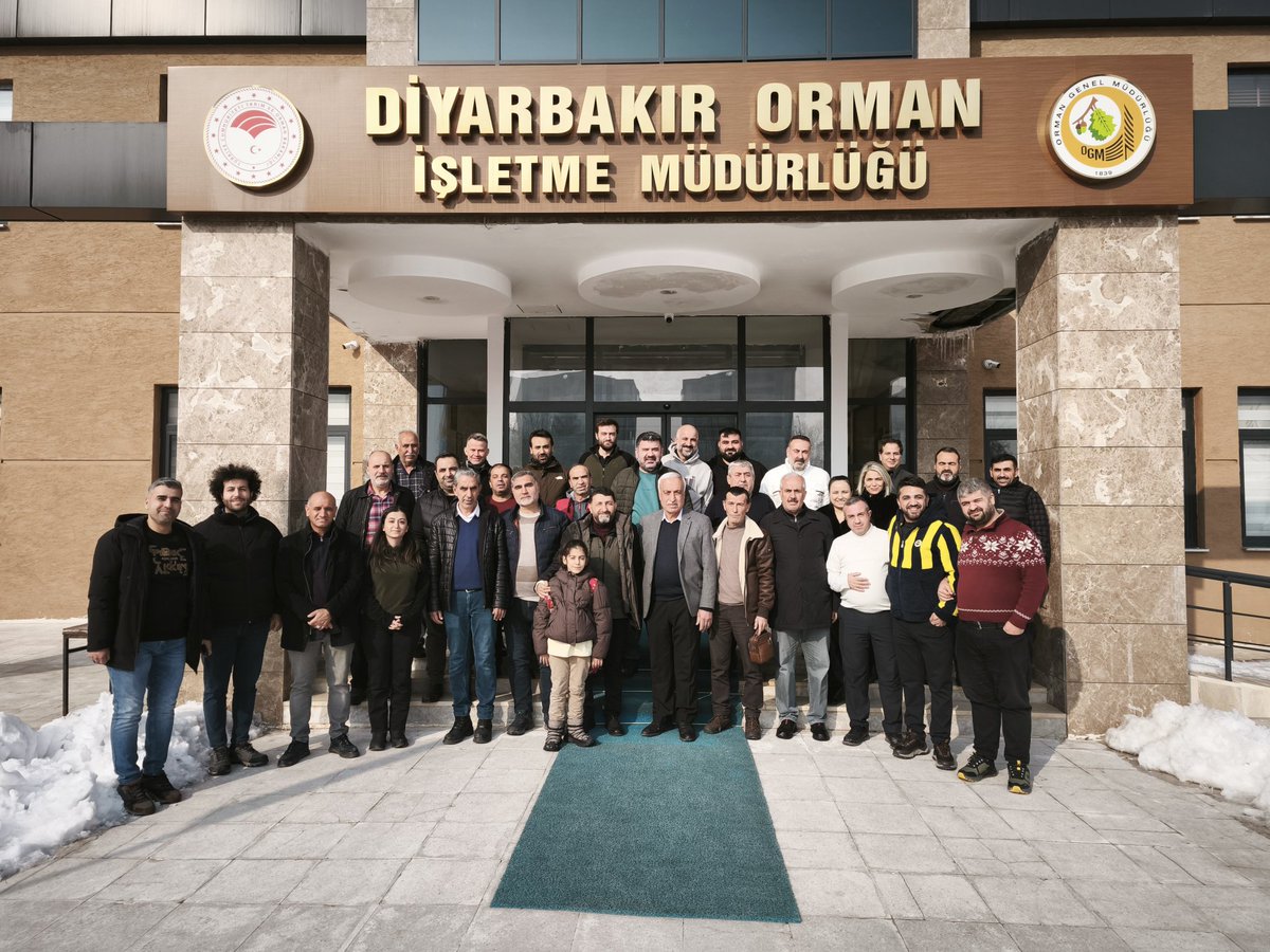 Diyarbakır Orman İşletme müdürlüğümüzde yıllarca hizmet etmiş değerli bir personelimiz olan İnşaat Teknikleri Nizamettin DEMİR'i emekli ettik..
    Yeni yaşantısında sağlıklı mutlu huzurlu günler dileriz.