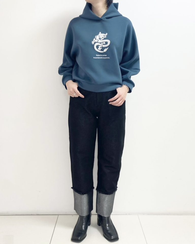 ✓STAFF BLOG VIVIENNE TAM 熊本鶴屋百貨店 『【ドラゴン刺繍パーカー