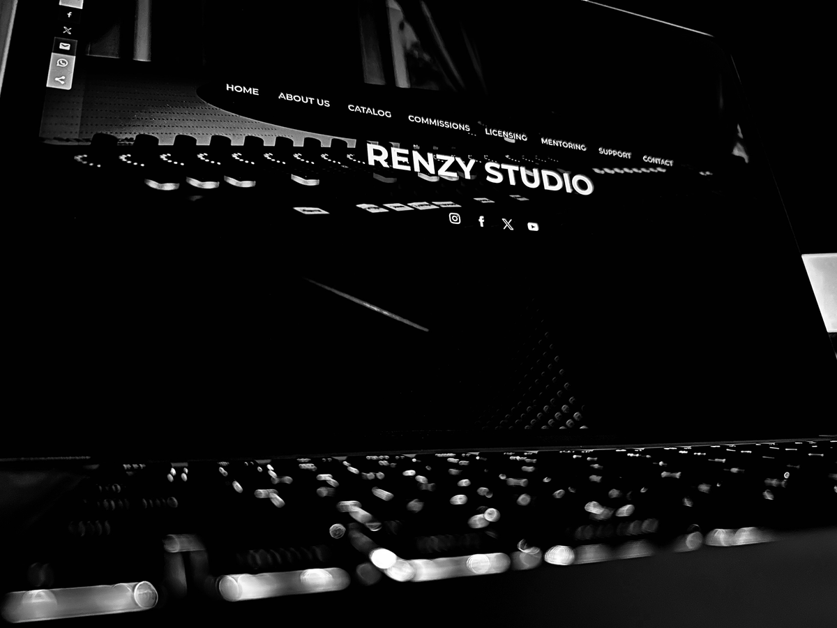 renzystudio's tweet photo. The new portal is open.

Everything in one place.

The catalog, commissions, licensing…

…all waiting! https://t.co/UxKKWIZZ0c