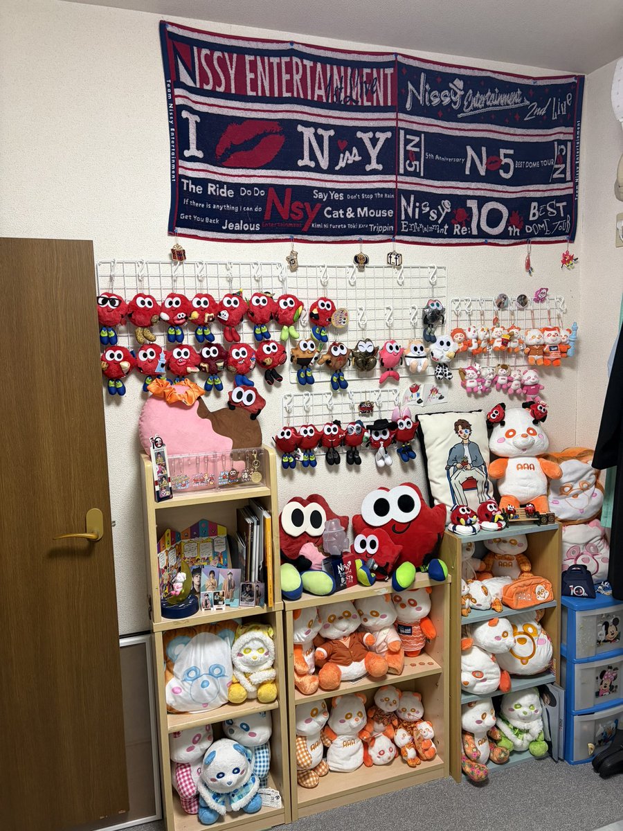 幸せな推し部屋空間🤤 #Nissy #AAA #Nissyグッズ #AAAグッズ