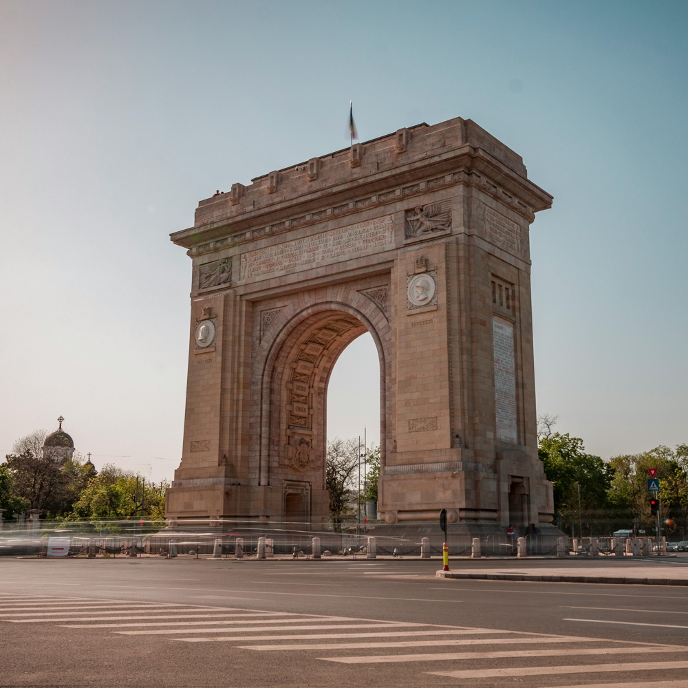 Here’s why Romania leads global software outsourcing with senior talent, AI readiness, EU compliance, and true nearshore collaboration.
.
.
.
#SoftwareOutsourcing #NearshoreOutsourcing 

arnia.com/why-romania-is…