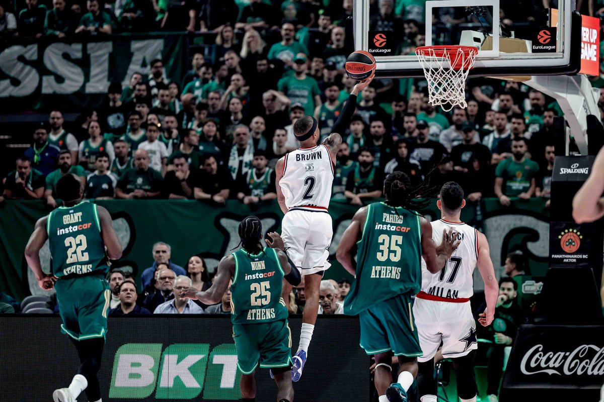 OlimpiaMI1936's tweet photo. 25 minutes on the court 🔝
20 points scored ☑️
5 assists vs 1 turnover 🔥
Lorenzo Brown was the one last night

#insieme #Olimpia https://t.co/8e0OtJ2dBR